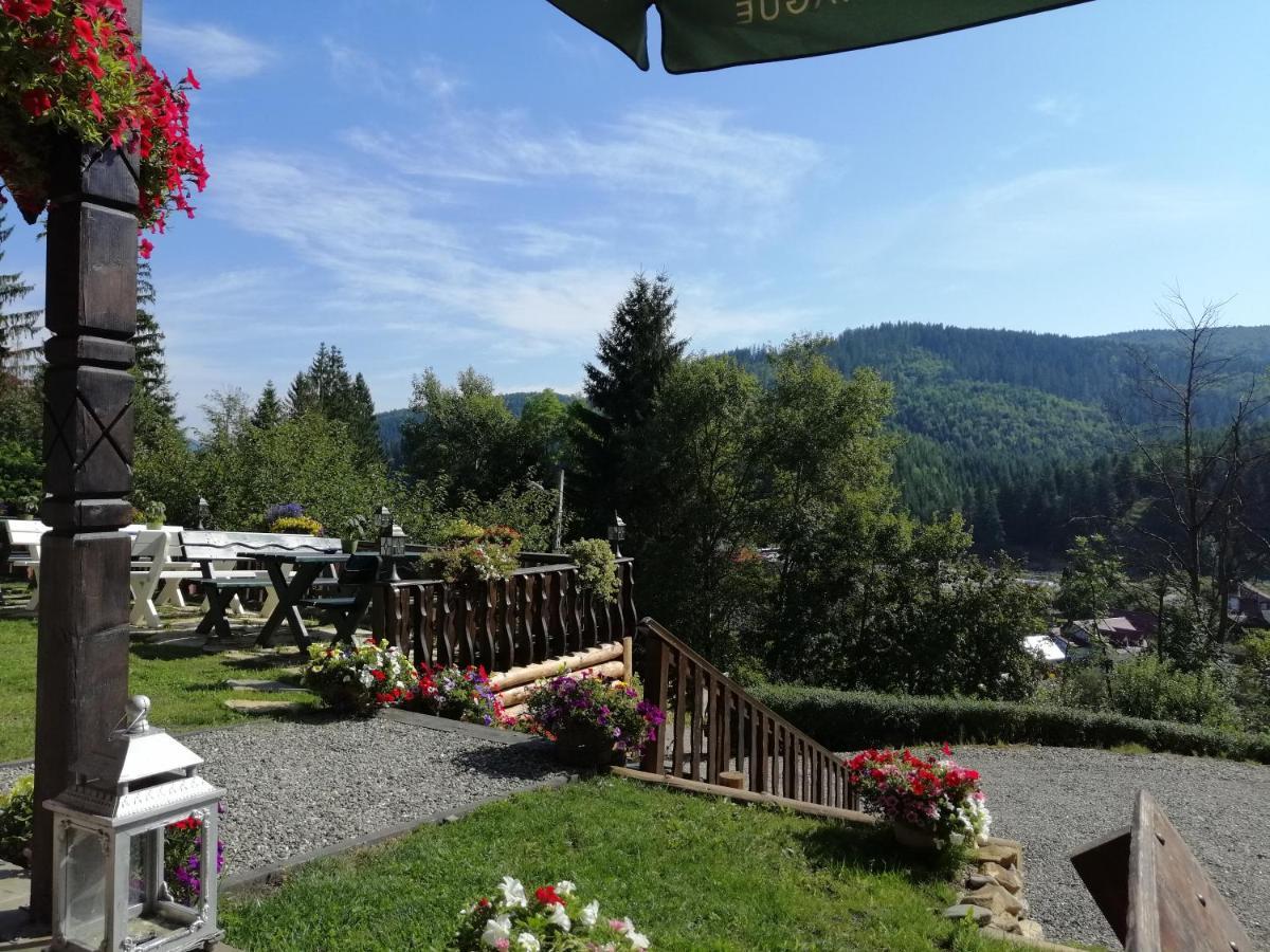 Casa Verde Voroneț Extérieur photo